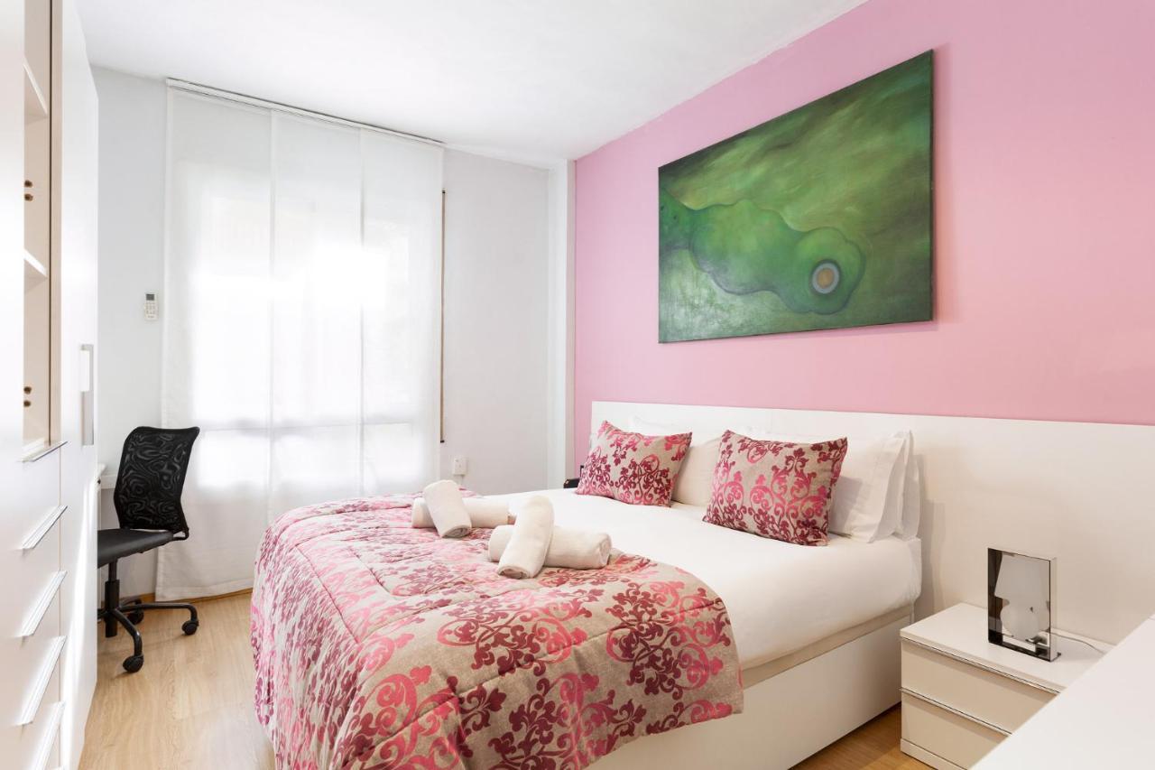 Stay U-Nique Apartments Radas II Барселона Екстериор снимка